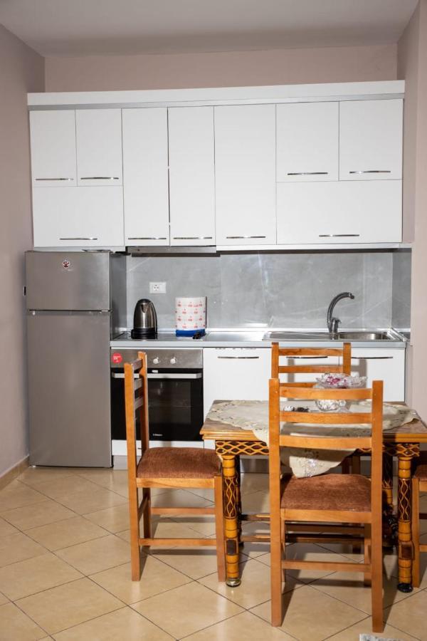 Colombo'S Apartment Vlorë Dış mekan fotoğraf
