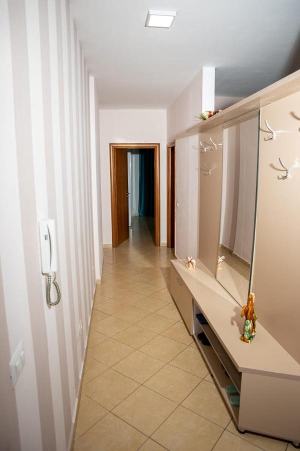 Colombo'S Apartment Vlorë Dış mekan fotoğraf